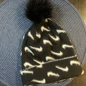 NIKE KIDS WINTER HAT